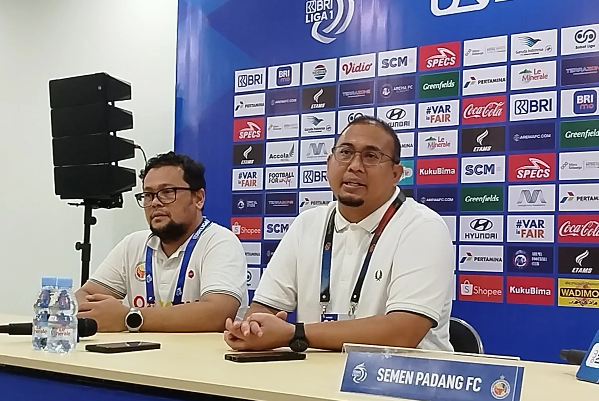 Puas Arema FC vs Semen Padang Dipimpin Wasit Asing Andre Rosiade Kami Bisa Bersaing